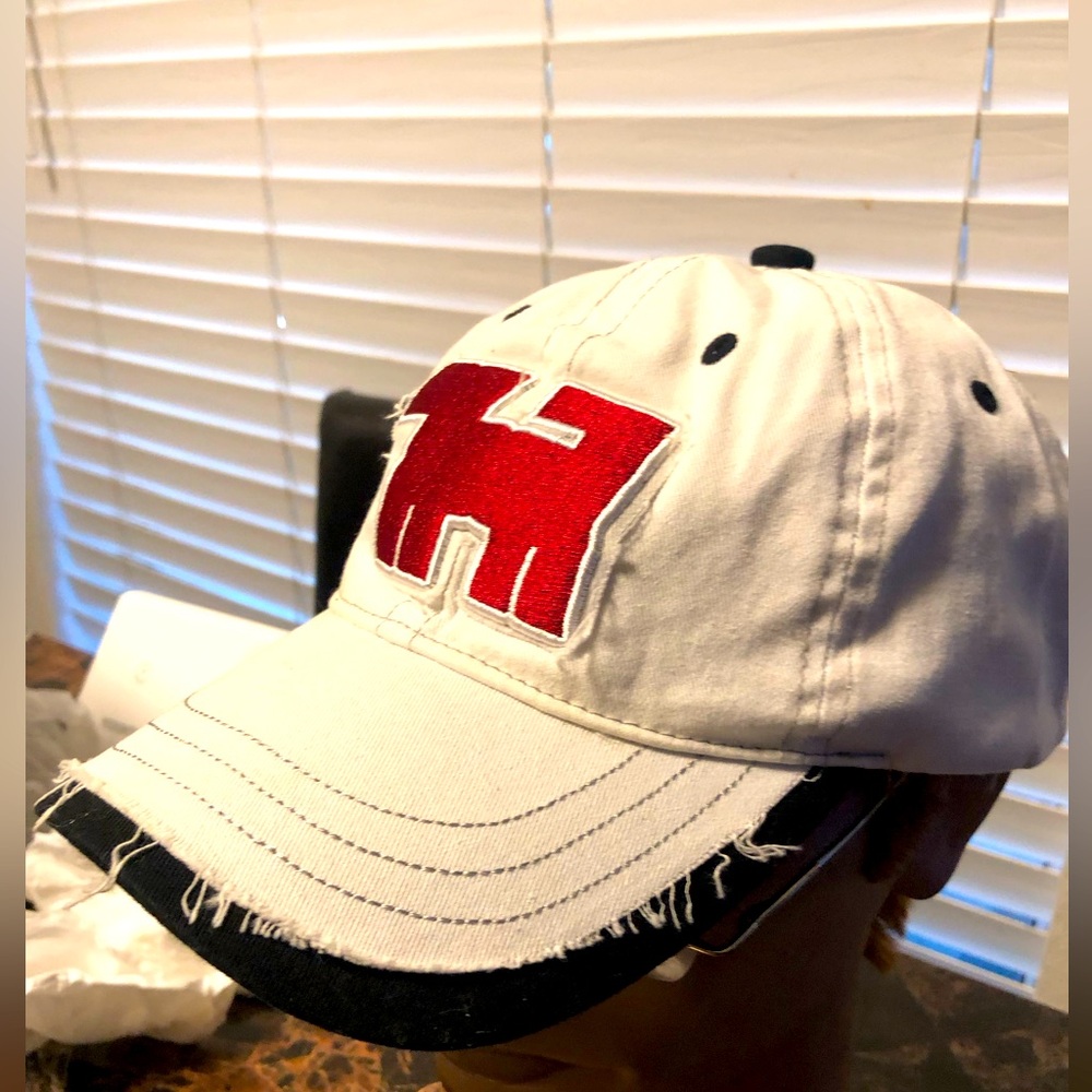 Lucky Dogs White Red HATS Baseball Adjustable strap Hats